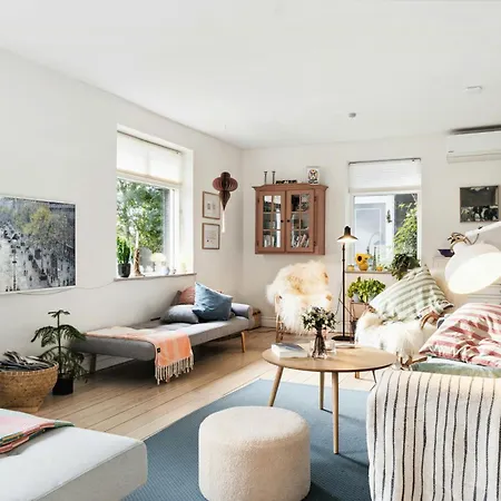 All-year Oasis With Sea Field And Nature Views Feriehus *